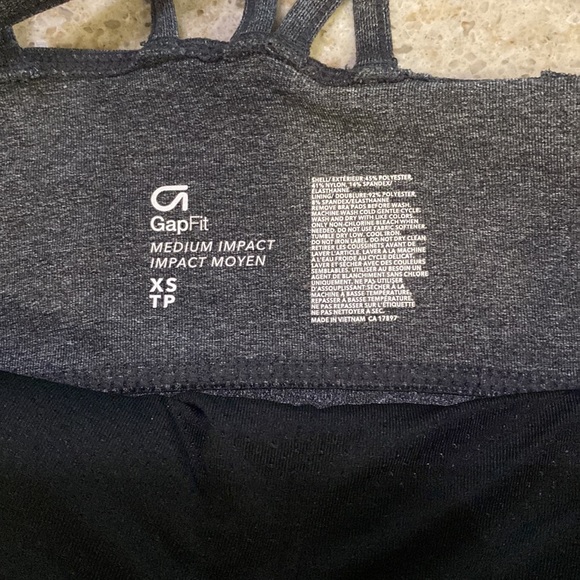 2 - GAP Grey workout Bra & Blue Workout Tank size X-Small - Picture 11 of 12